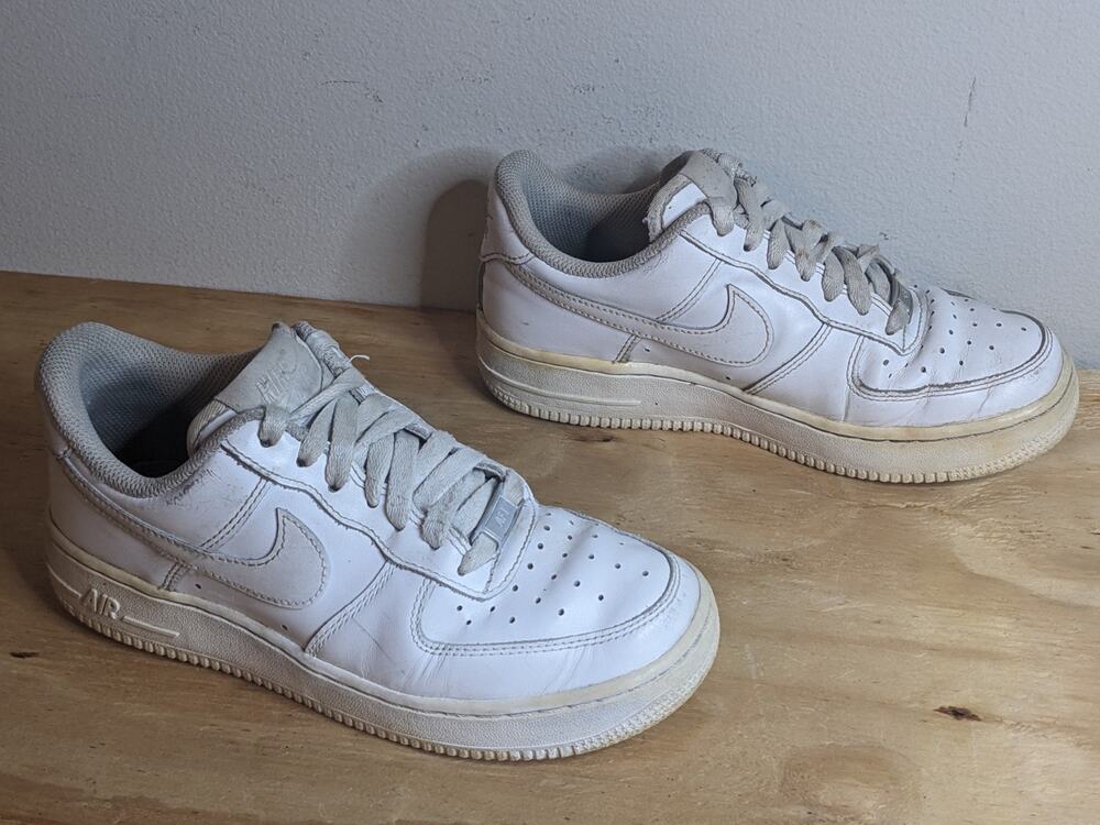 Womens Nike Air Force 1 '07 Shoes 'Triple White' Sneakers - Size 6, DD8959-100